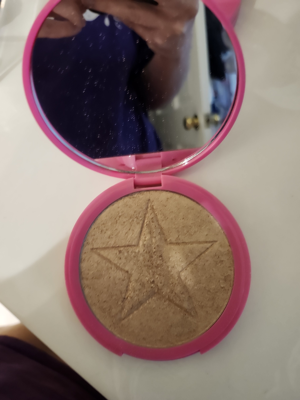 Jeffree Star Golden Highlighter in Pink Compact